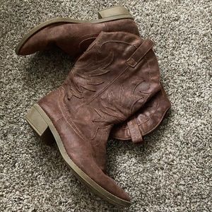 cowgirl boots